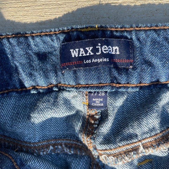 Cropped Wide Leg Jeans - Picture 3 of 5